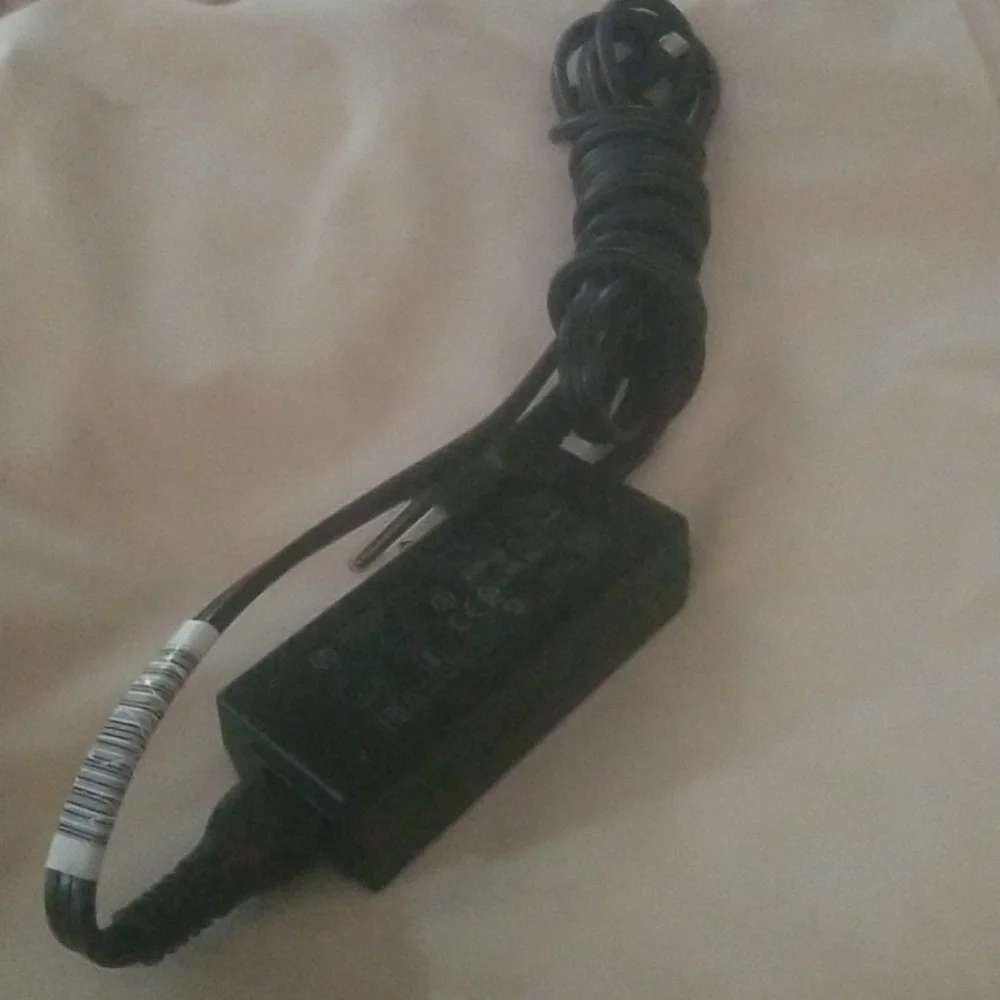 AC/DC Hewlett Packard Laptop Charger